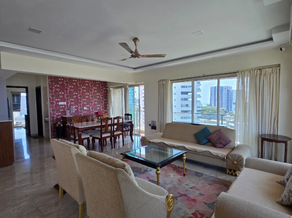 Luxurious 4BHK Penthouse in Khar West - Sea View & Terrace - Luxury Penthouse Area Codes